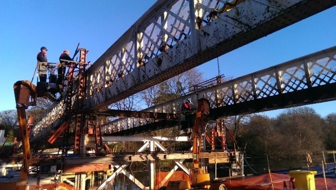 BIRSE CIVILS (BALFOUR BEATTY) – Whitchurch Bridge, River Thames Pangborne